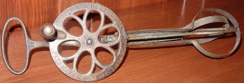 Dover egg beater